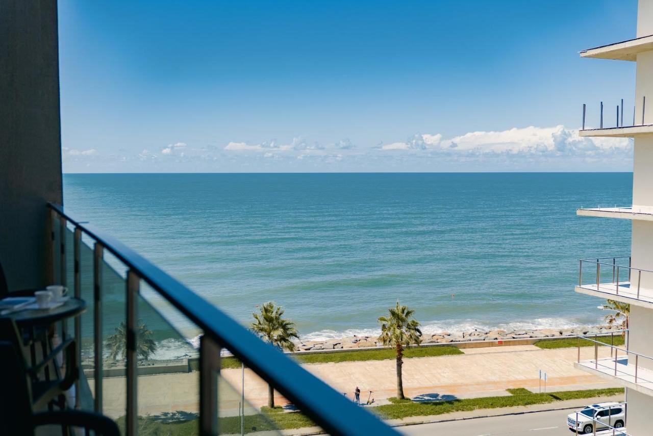 G-Point New Beach Batum Dış mekan fotoğraf