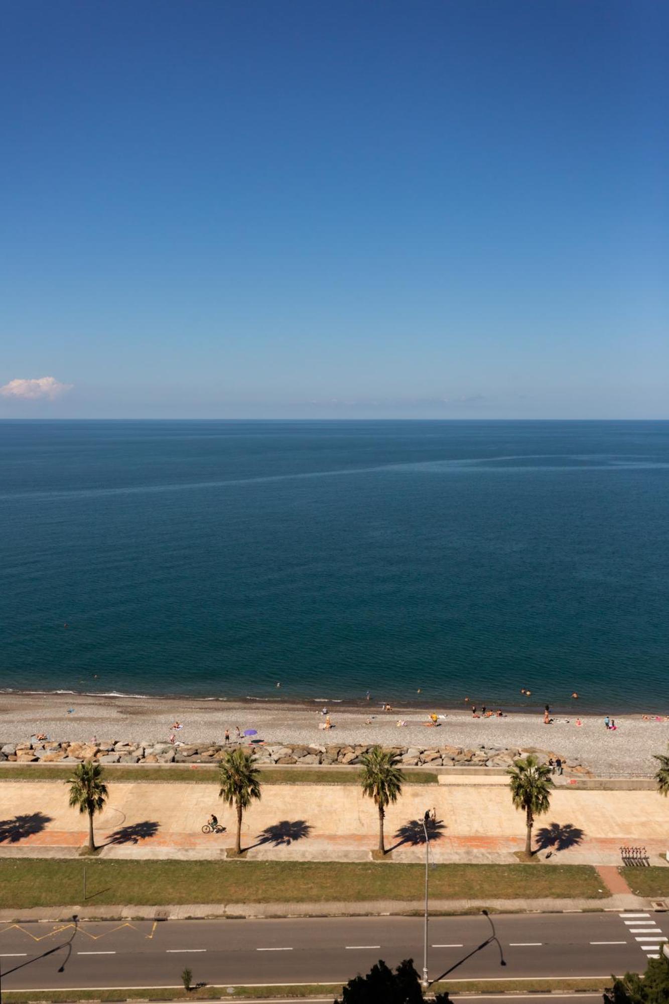 G-Point New Beach Batum Dış mekan fotoğraf