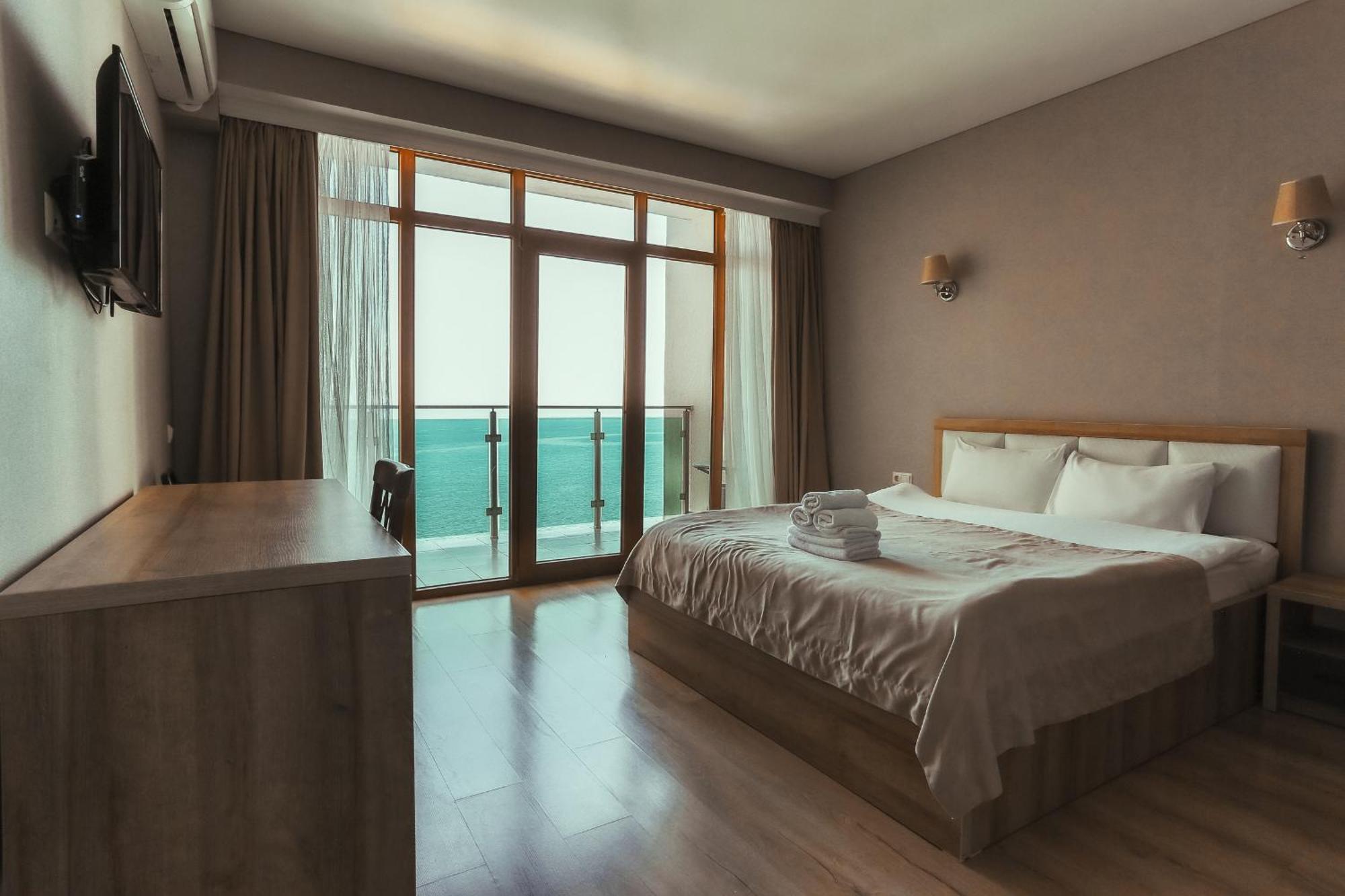 G-Point New Beach Batum Dış mekan fotoğraf